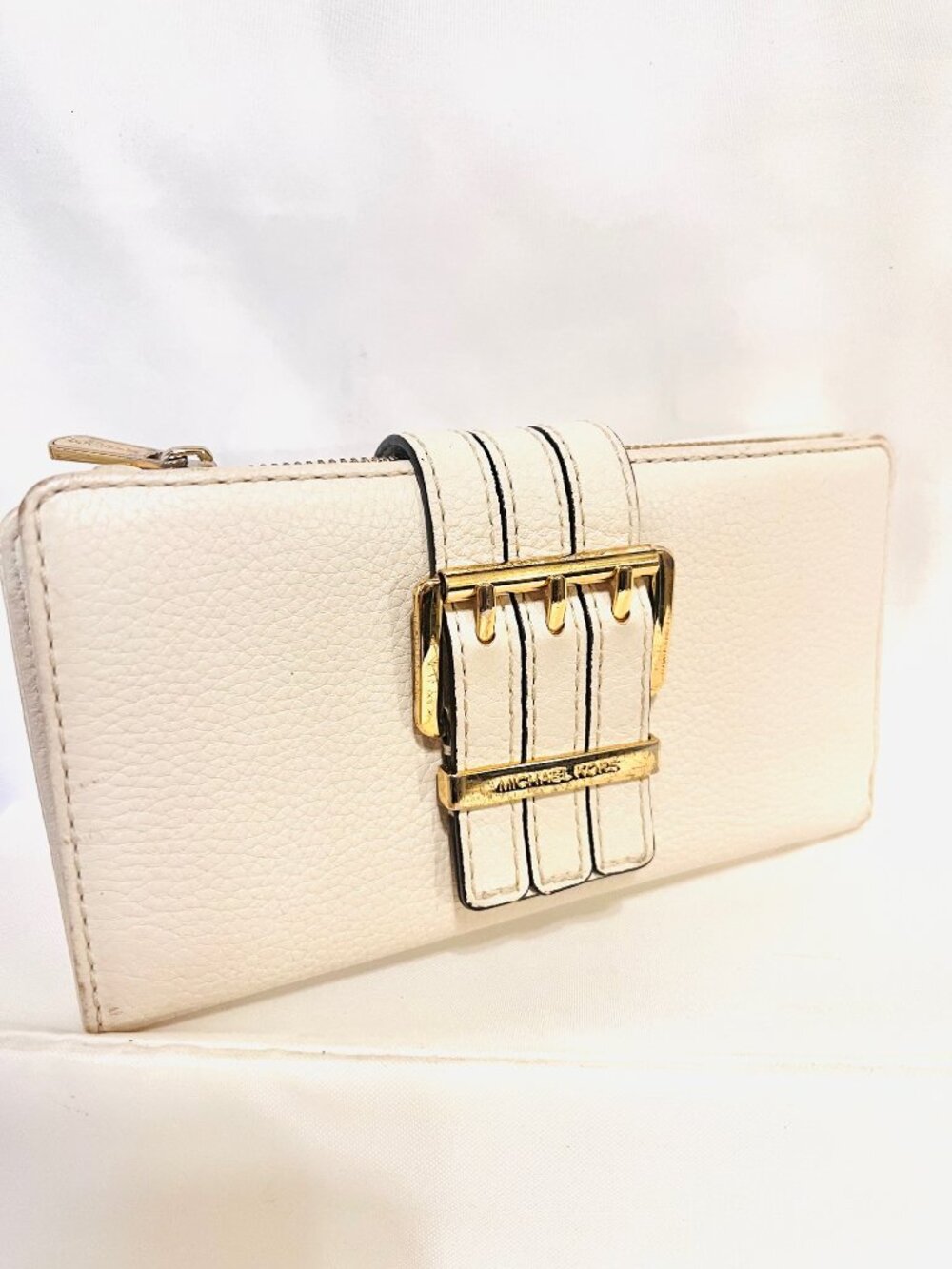 Michael Kors-Cream/Gold Pebbled Leather Ganesvoort Wallet-Buckle-Roomy-ID Holder